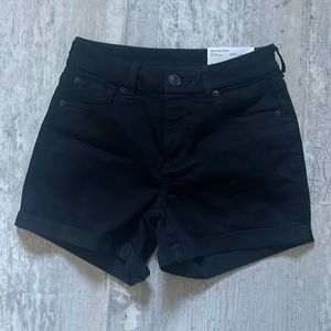 NWT American Eagle Curvy Midi Short Size 2